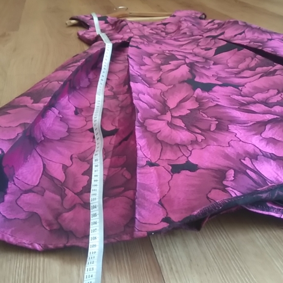 🌟Host Pick! BNWT Review Majestic Bloom dress size 8 - Picture 5 of 8